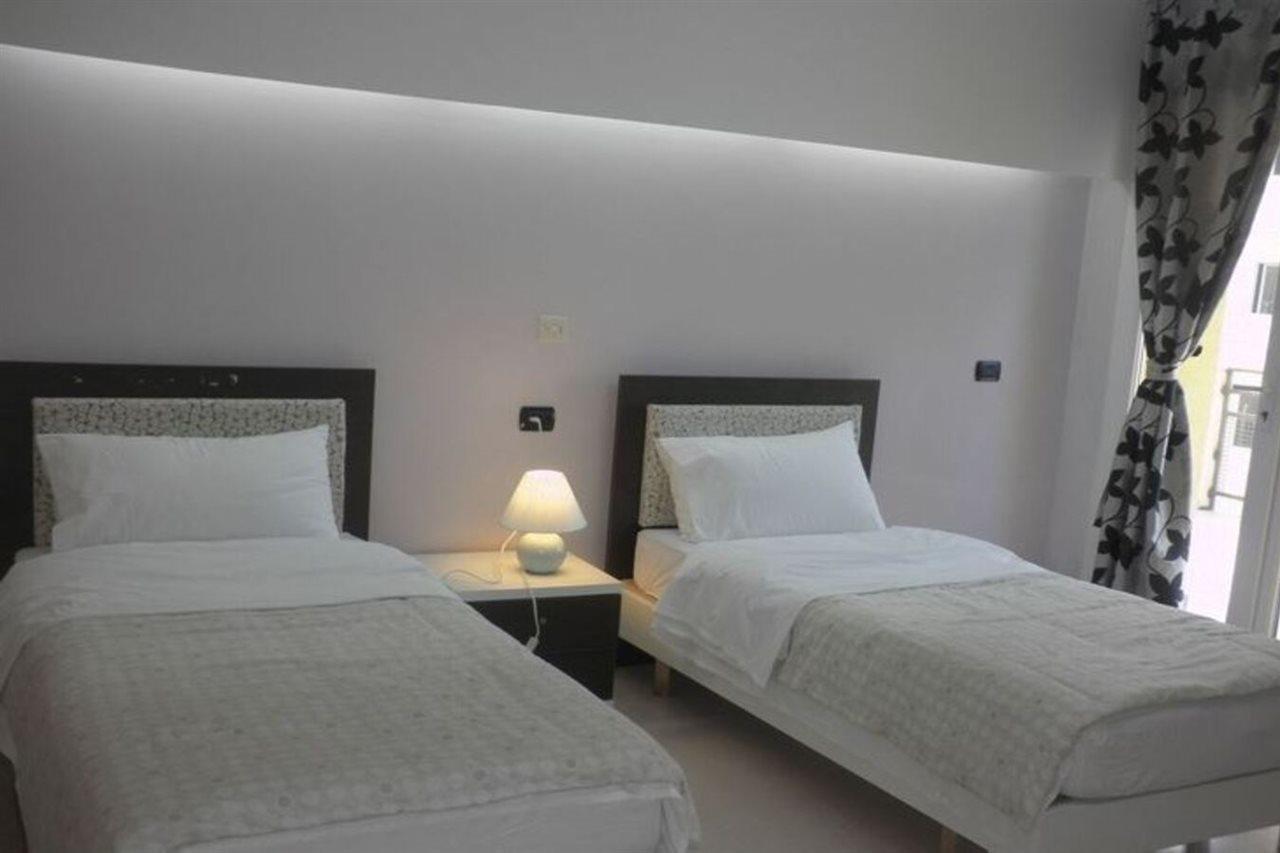 Hotel Albion Durres Exterior photo
