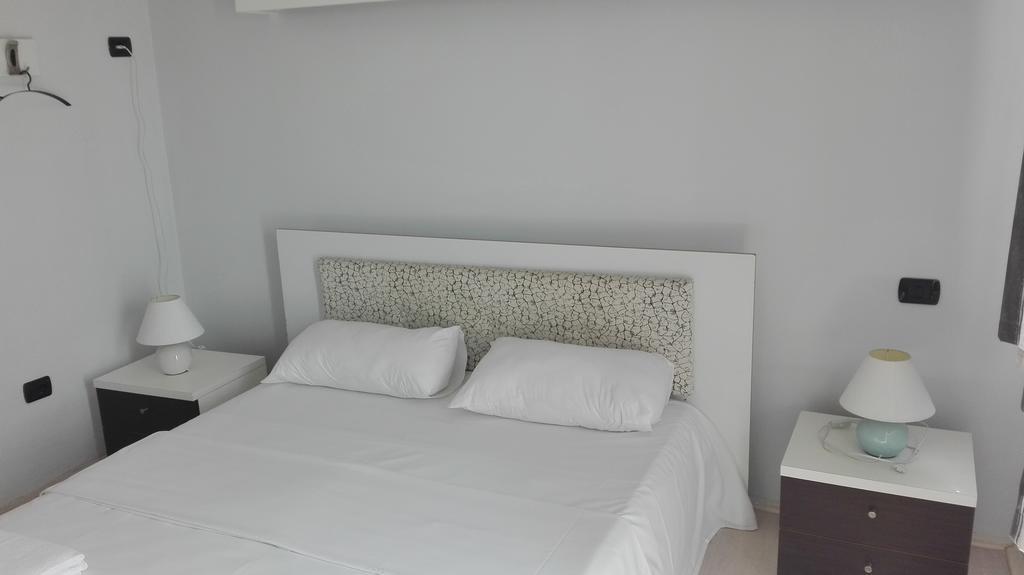 Hotel Albion Durres Exterior photo