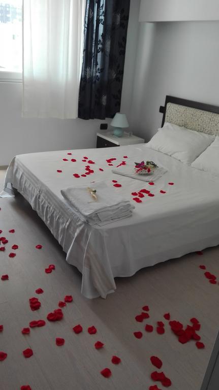 Hotel Albion Durres Exterior photo